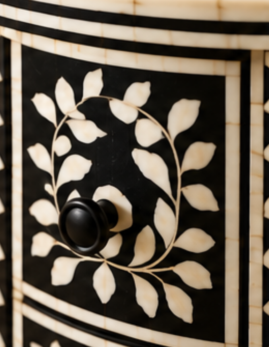 Black and White Floral Bone Inlay Round Side Table