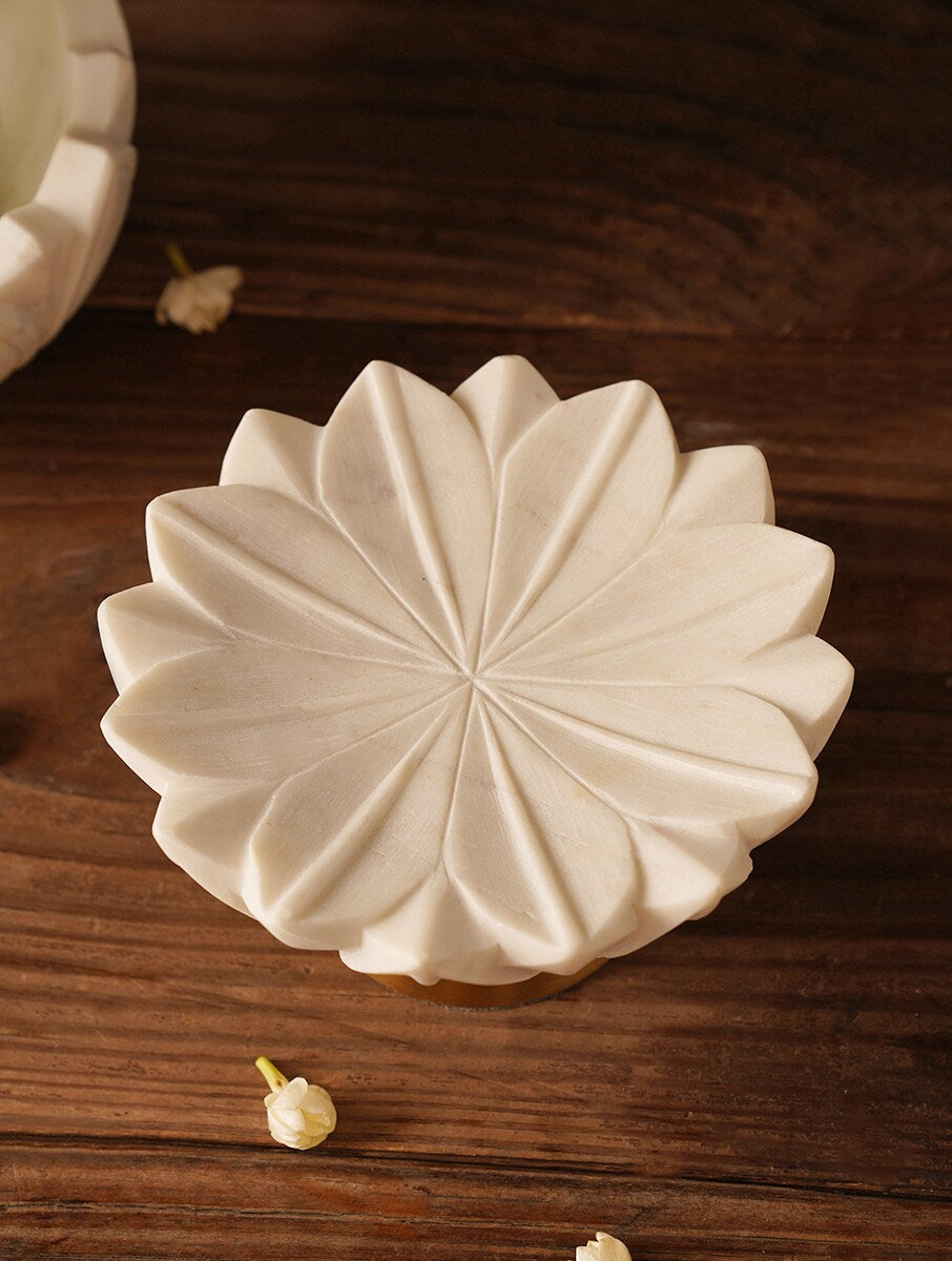 White Marble Flower Bowl with Metal Base