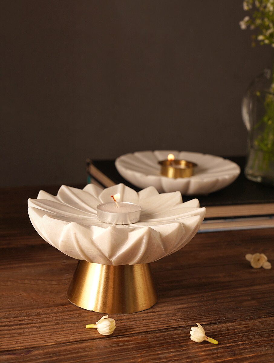 White Marble Flower Bowl with Metal Base