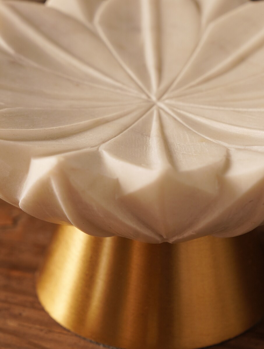 White Marble Flower Bowl with Metal Base
