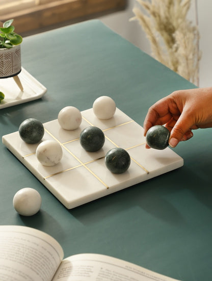 White Marble Tic-Tac-Toe Game Set with Contrasting Pieces